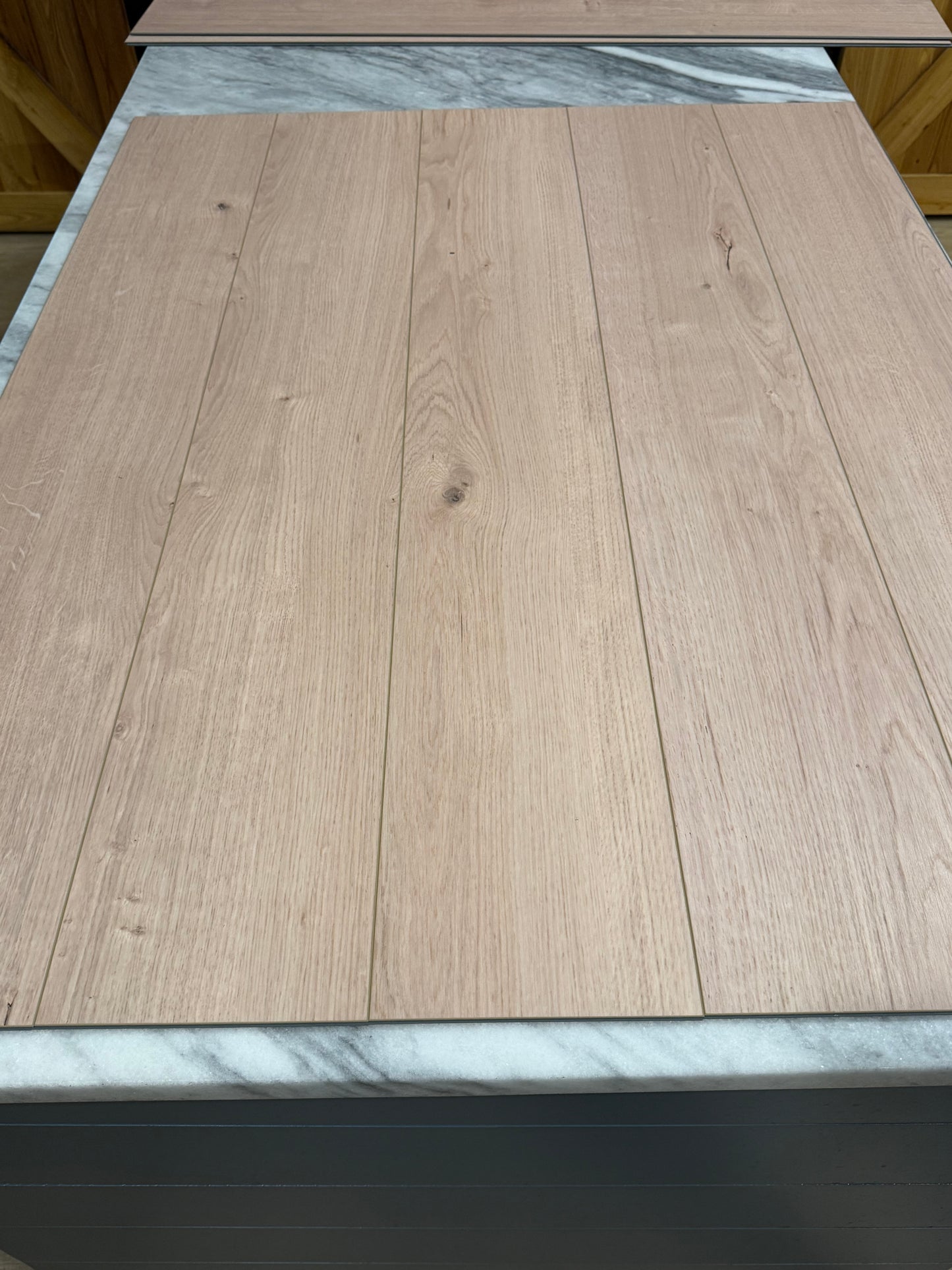 7" Mohawk Ashland Crest Magnolia 5.0mm LVP