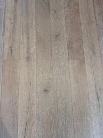 7.5" White Oak Sandy Stroll